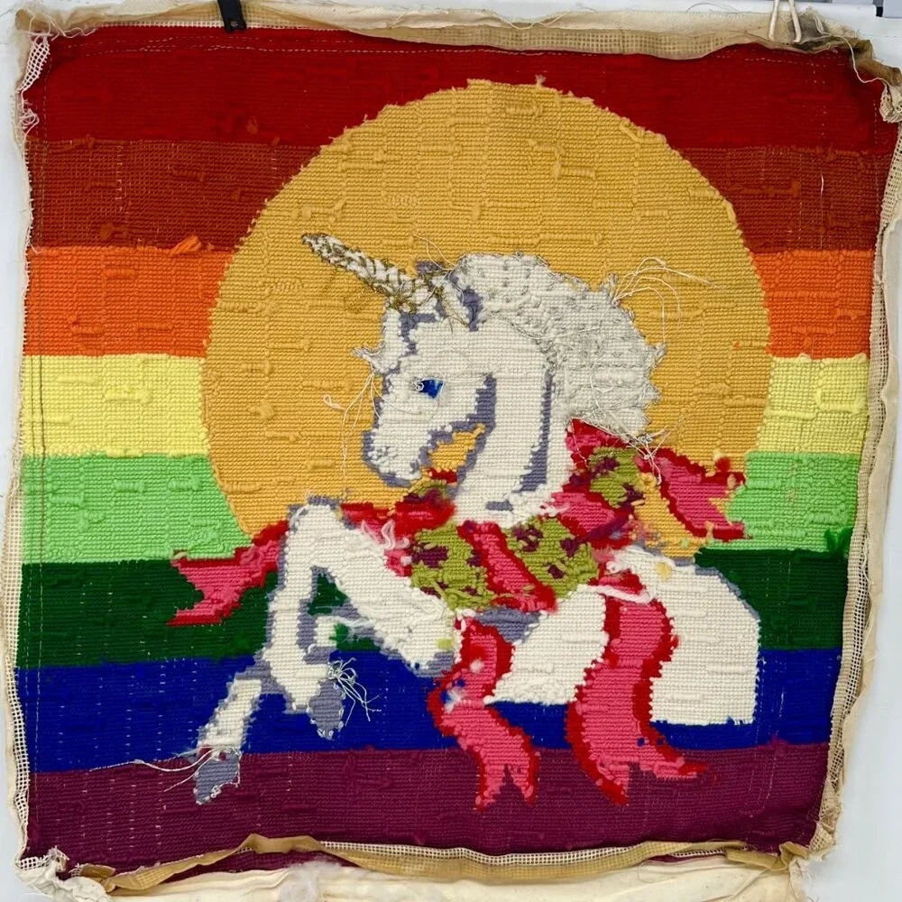 Needlepoint Square‎ Vintage White Unicorn Primary Colors Stripe Completed  16